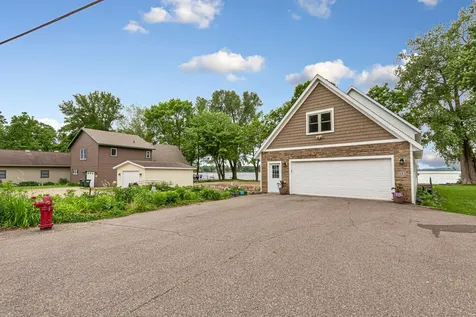 943 Reed Street N Waterville MN 56096
