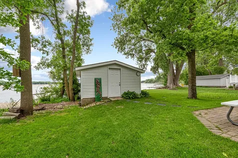 943 Reed Street N Waterville MN 56096