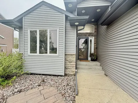 4742 44th Street S Fargo ND 58104