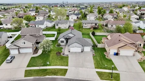 4742 44th Street S Fargo ND 58104