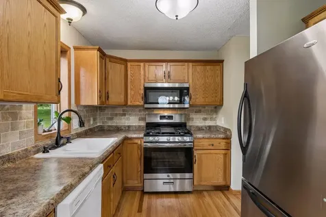 4738 W Wind Trail Eagan MN 55122