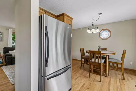 4738 W Wind Trail Eagan MN 55122