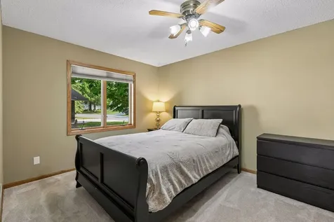 4738 W Wind Trail Eagan MN 55122