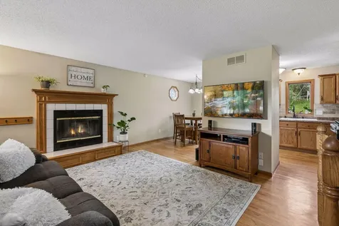 4738 W Wind Trail Eagan MN 55122