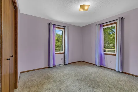 827 10th Avenue SE Saint Cloud MN 56304