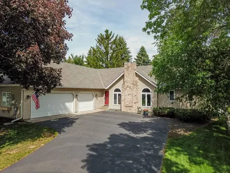 9343 Hillside Trail S Cottage Grove MN 55016