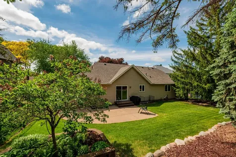 9343 Hillside Trail S Cottage Grove MN 55016