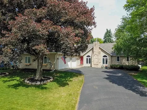 9343 Hillside Trail S Cottage Grove MN 55016