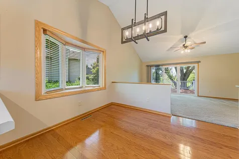 1820 Park Ridge Drive Chaska MN 55318