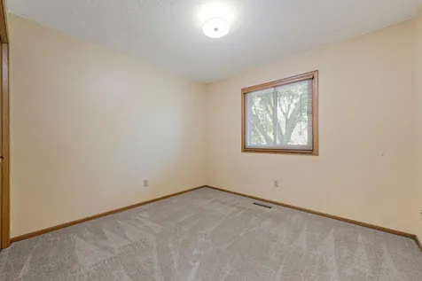 1820 Park Ridge Drive Chaska MN 55318