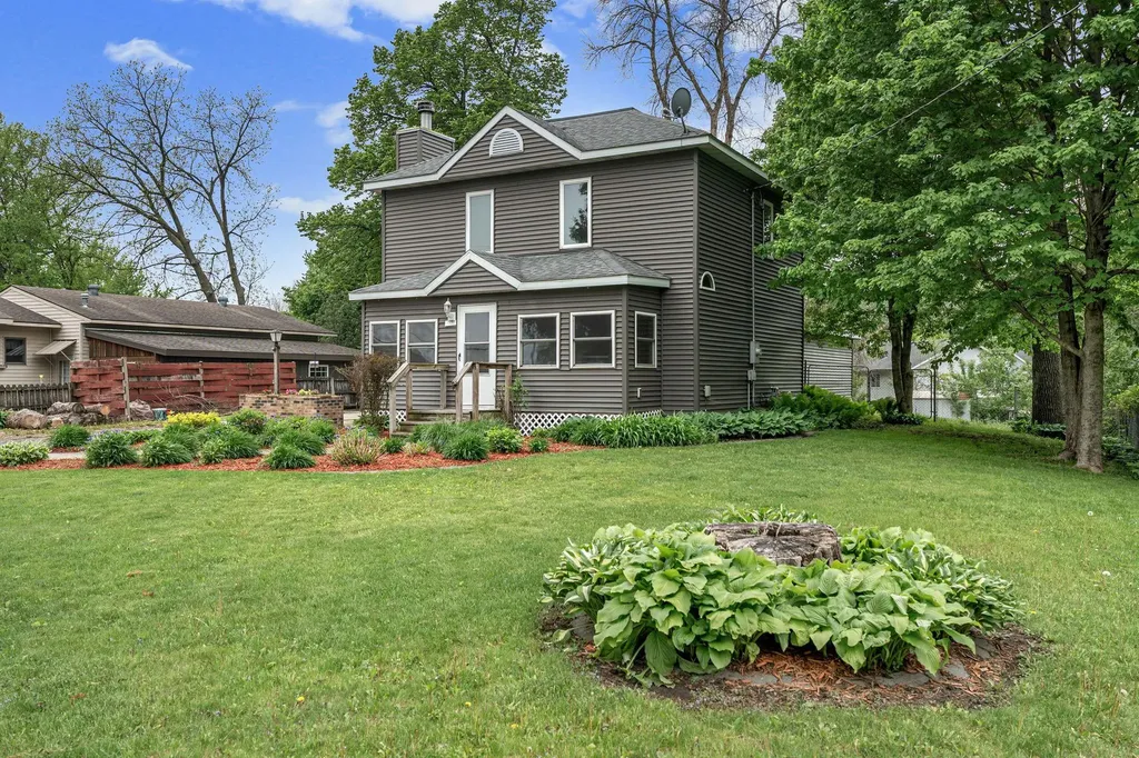 1636 Saint Paul Road Owatonna MN 55060