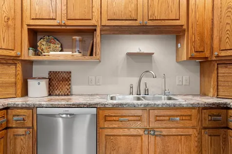 1636 Saint Paul Road Owatonna MN 55060