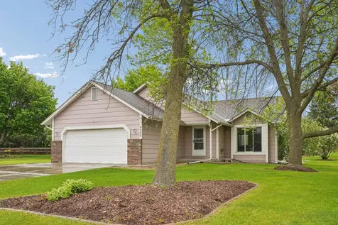 6096 Kalland Circle NE Albertville MN 55301