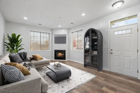 4611 Blaine Avenue Inver Grove Heights MN 55076