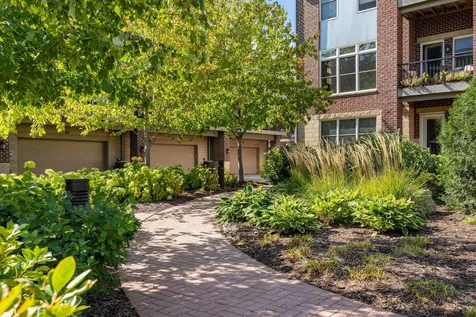 336 Spring Street Saint Paul MN 55102