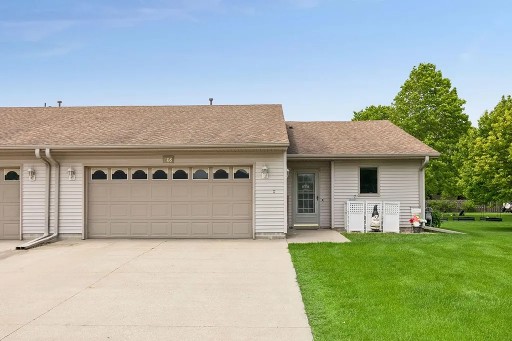 608 E Welco Drive Montgomery MN 56069