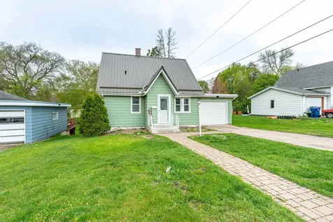 1119 N Lake Street Fergus Falls MN 56537
