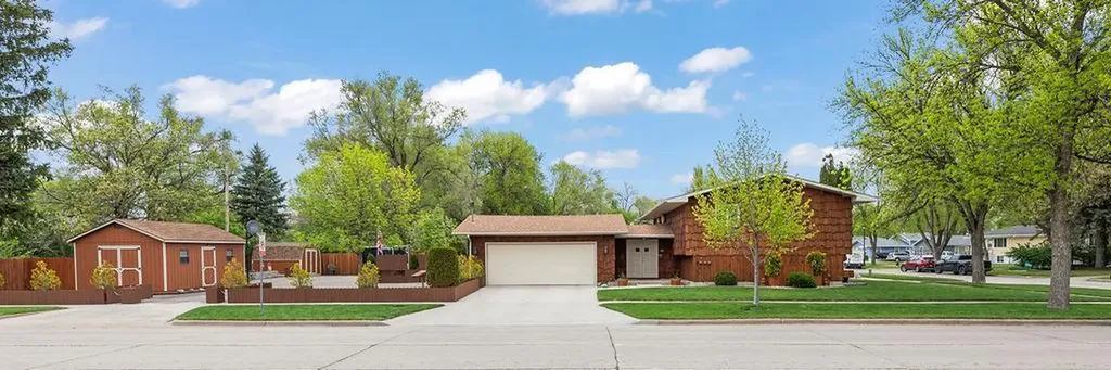 1501 16th Avenue S Fargo ND 58103