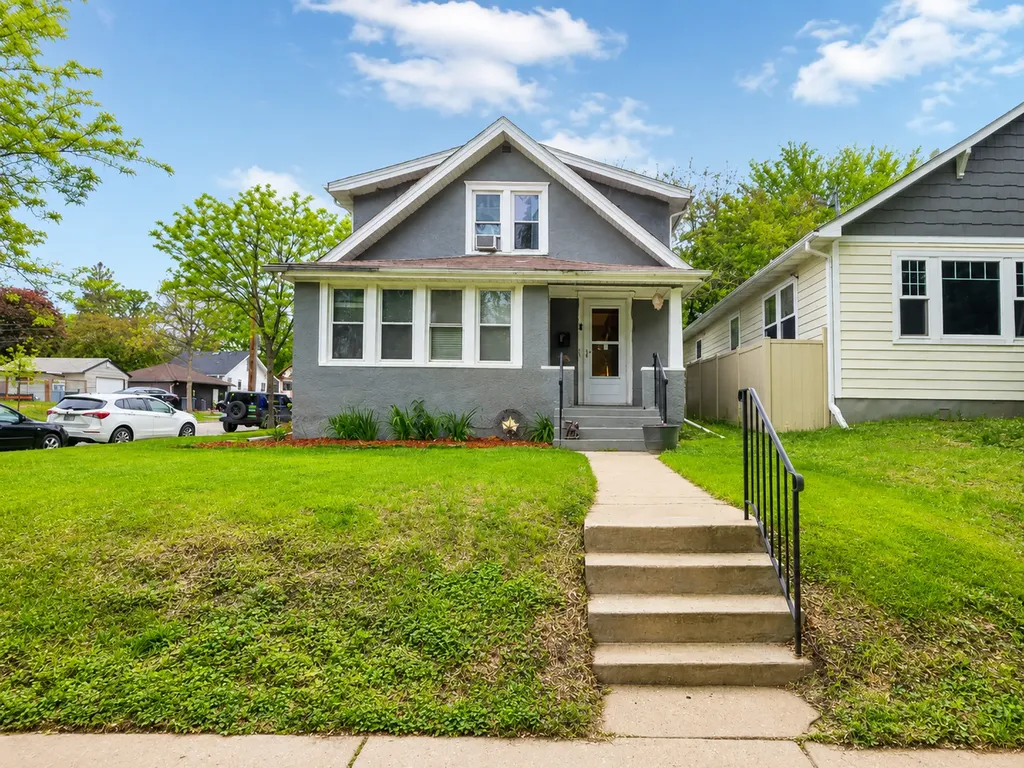 2701 Russell Avenue N Minneapolis MN 55411