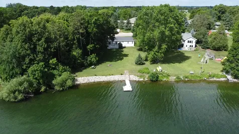 809 Van Dyke Road Alexandria MN 56308