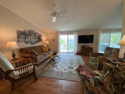 809 Van Dyke Road Alexandria MN 56308