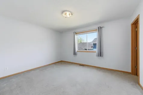 125 Gloria Avenue Green Isle MN 55338
