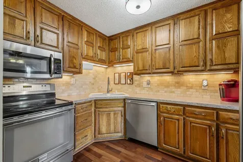 8720 N Maplebrook Circle Brooklyn Park MN 55445