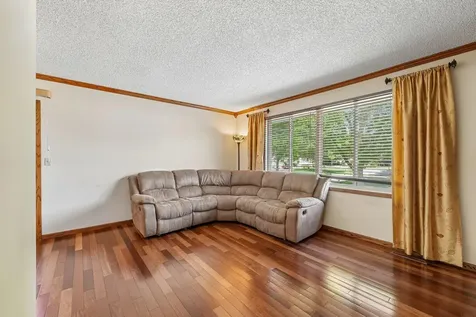 8720 N Maplebrook Circle Brooklyn Park MN 55445