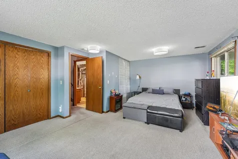 8720 N Maplebrook Circle Brooklyn Park MN 55445