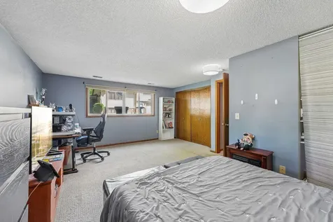 8720 N Maplebrook Circle Brooklyn Park MN 55445