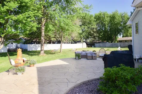 885 Briarwood Drive Worthington MN 56187