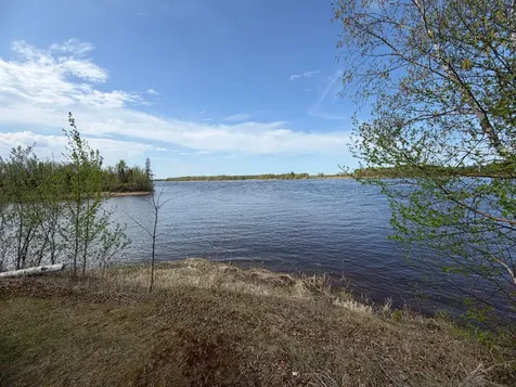 1377 Riverside Drive NW Baudette MN 56623