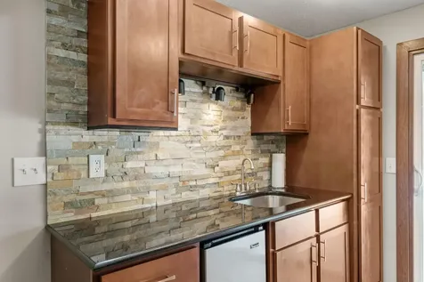 14221 11th Avenue S Burnsville MN 55337