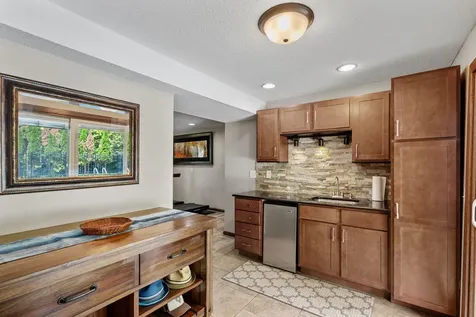 14221 11th Avenue S Burnsville MN 55337