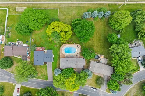 14221 11th Avenue S Burnsville MN 55337