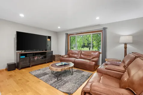 14221 11th Avenue S Burnsville MN 55337