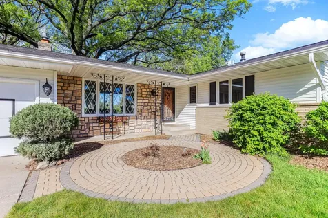7610 Alden Way NE Fridley MN 55432
