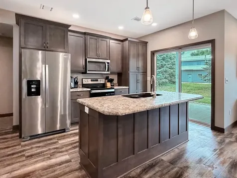 950 W 1st Avenue Edgerton MN 56128