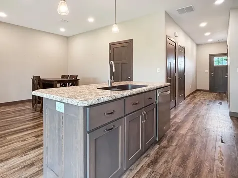 950 W 1st Avenue Edgerton MN 56128