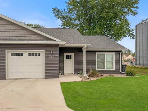950 W 1st Avenue Edgerton MN 56128