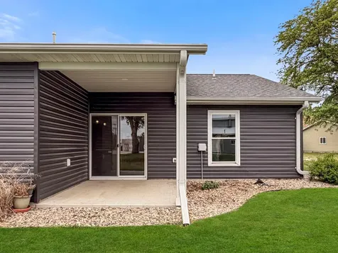 950 W 1st Avenue Edgerton MN 56128