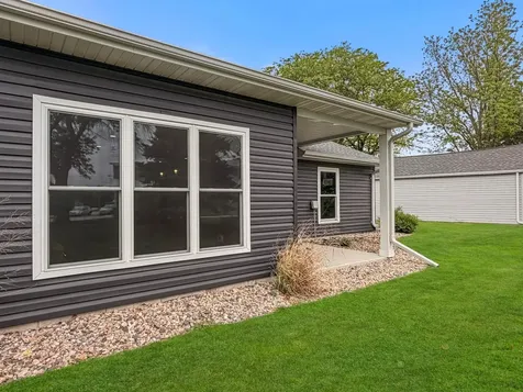 950 W 1st Avenue Edgerton MN 56128
