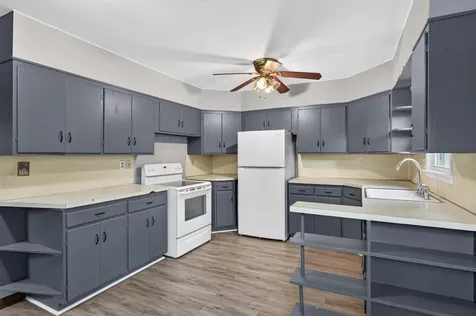 2841 Blackstone Avenue Saint Louis Park MN 55416