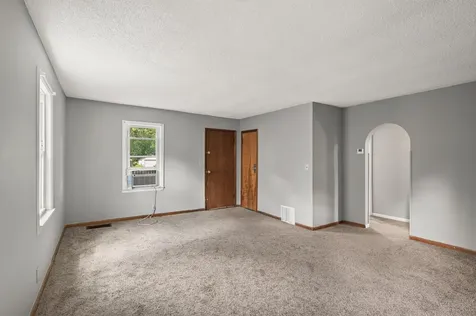 2841 Blackstone Avenue Saint Louis Park MN 55416