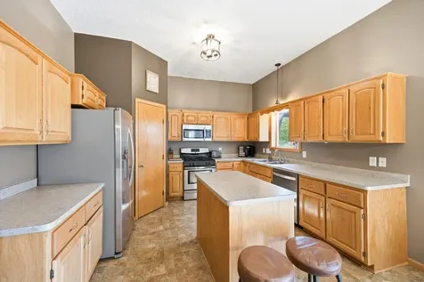 7364 Lambert Avenue NE Albertville MN 55301
