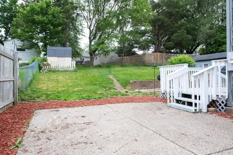 834 Algonquin Avenue Saint Paul MN 55119
