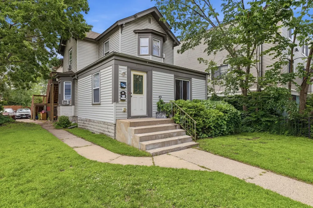2314 Portland Avenue S Minneapolis MN 55404