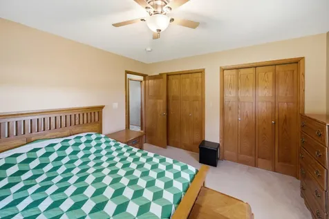 7524 58th St NE Rochester MN 55906