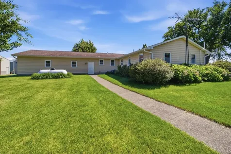7524 58th St NE Rochester MN 55906