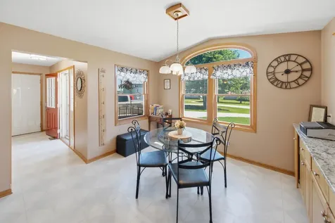 7524 58th St NE Rochester MN 55906